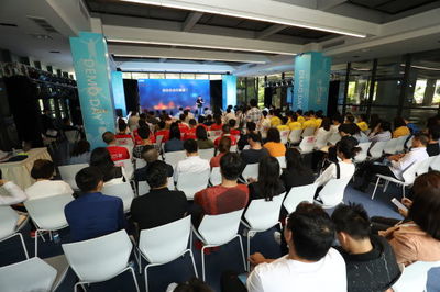 重庆举行创客DEMO DAY活动 为创业者对接投资资源